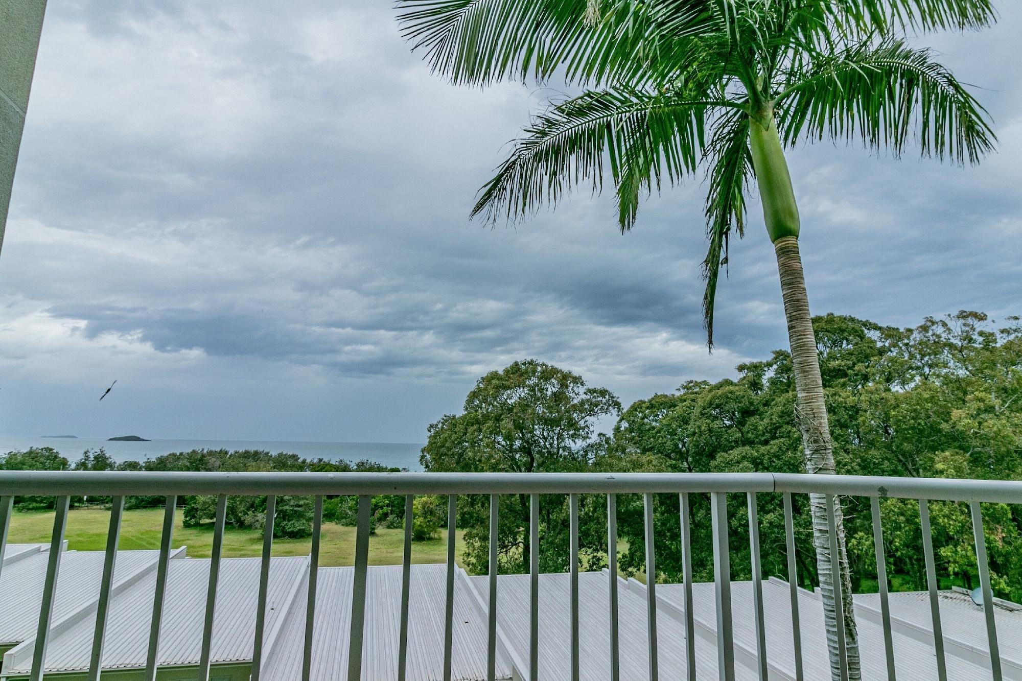 Absolute Beachfront Opal Cove Resort Korora Esterno foto