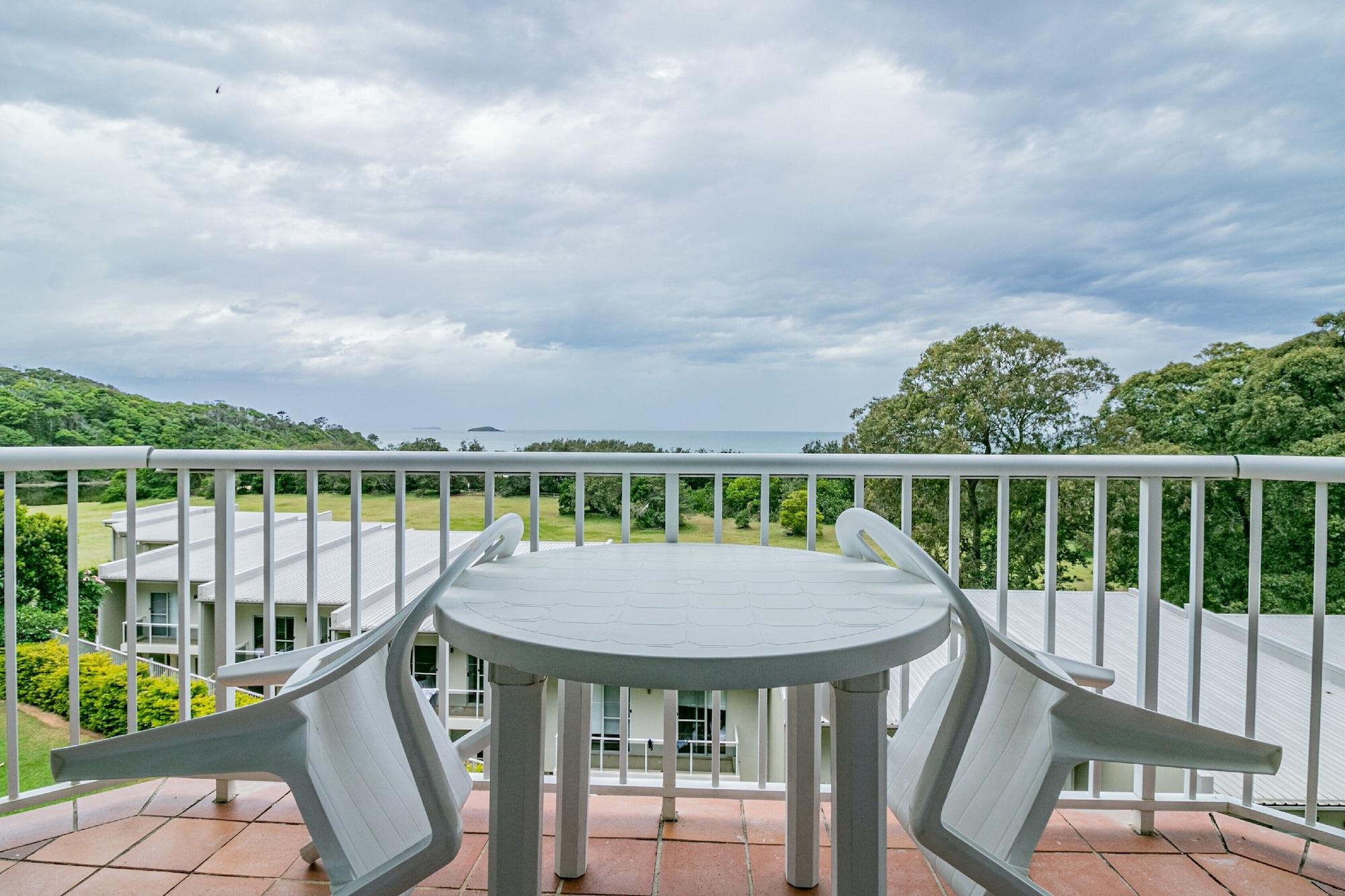 Absolute Beachfront Opal Cove Resort Korora Esterno foto