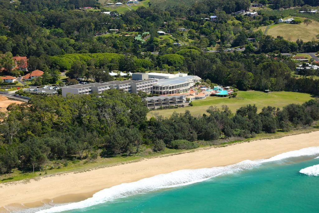 Absolute Beachfront Opal Cove Resort Korora Esterno foto