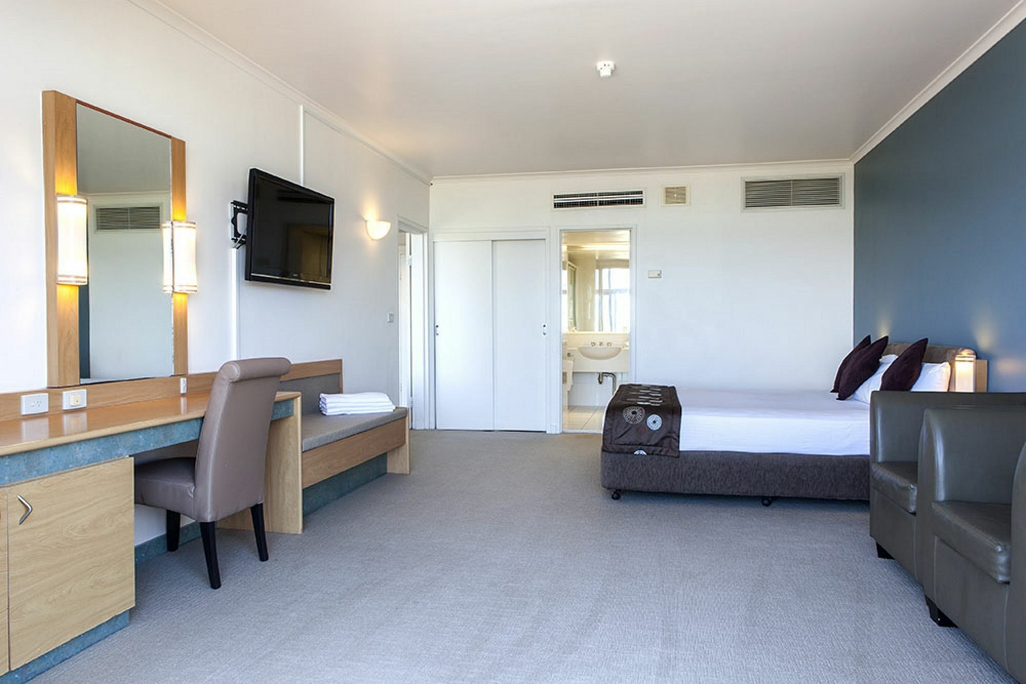 Absolute Beachfront Opal Cove Resort Korora Esterno foto