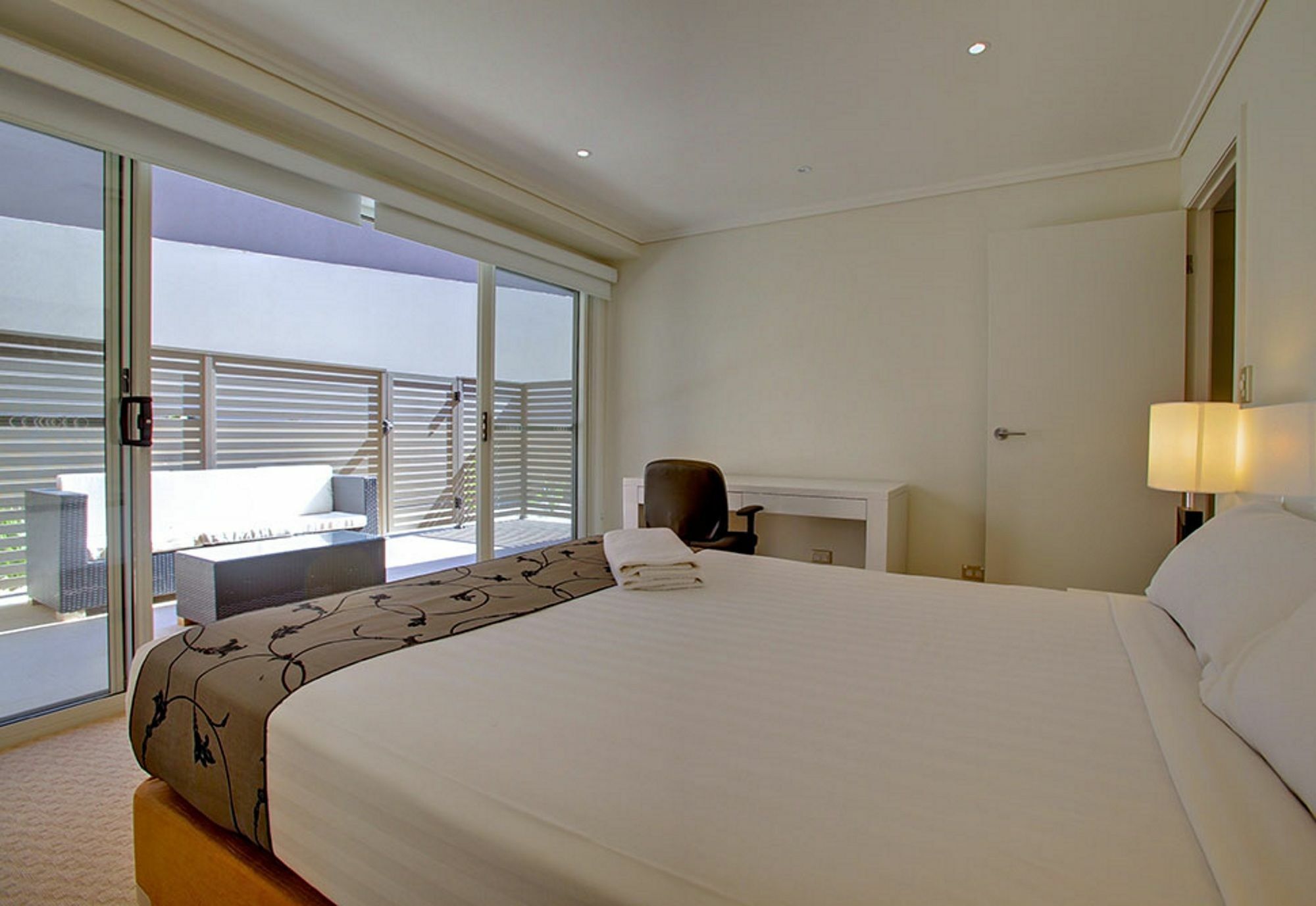 Absolute Beachfront Opal Cove Resort Korora Esterno foto