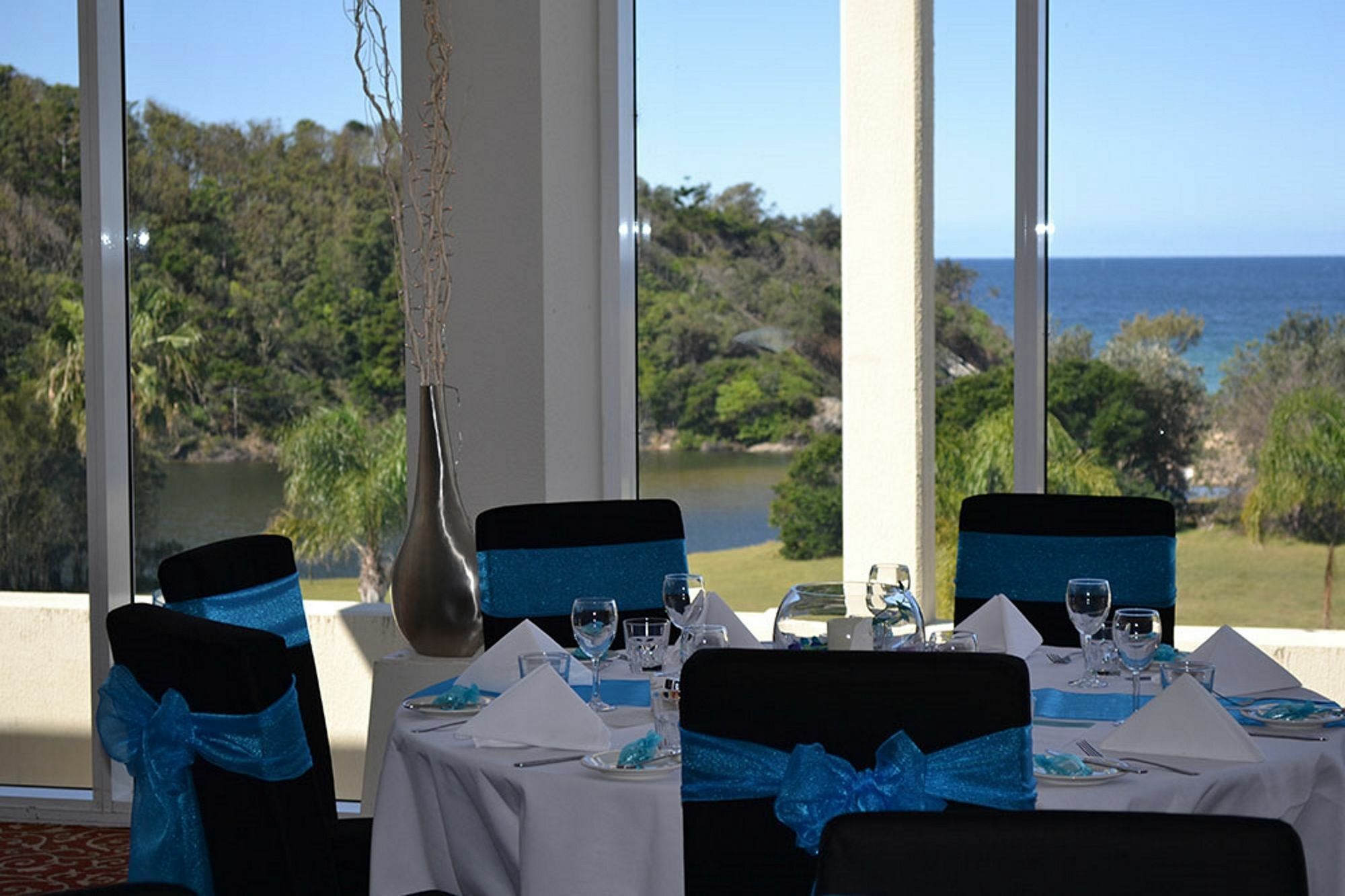 Absolute Beachfront Opal Cove Resort Korora Esterno foto