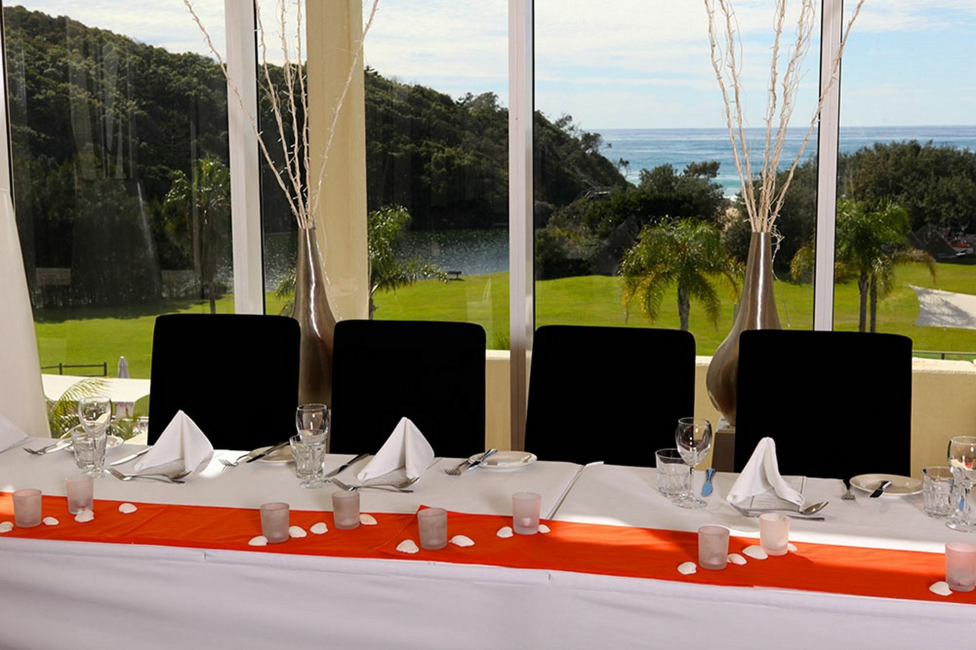 Absolute Beachfront Opal Cove Resort Korora Esterno foto